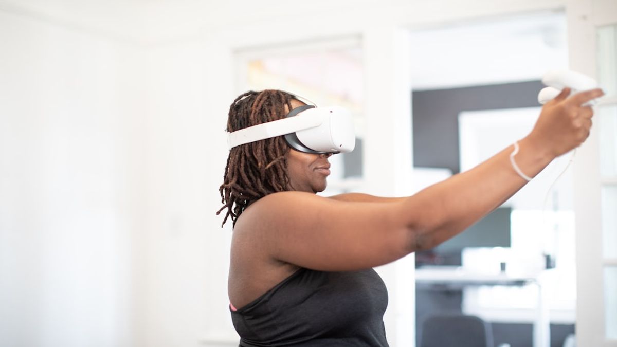 Die Integration von Augmented Reality (AR) und Virtual Reality (VR) in das Gästeerlebnis ist ein weiterer spannender Trend, der die Möglichkeiten der digitalen Interaktion erweitert.