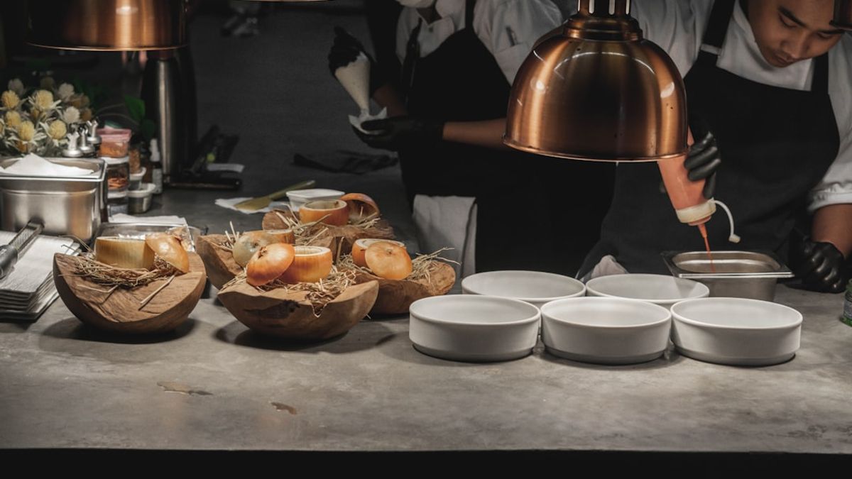 Die Zukunft der Luxus-Gastronomie mit Fokus auf Nachhaltigkeit und Technologie.